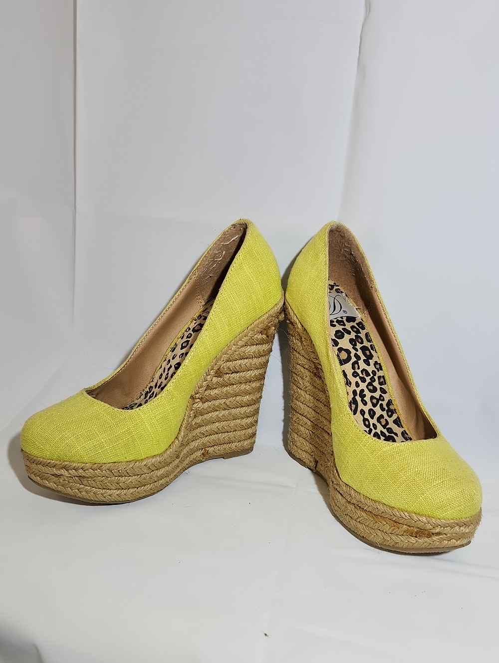My Delicious Glow Yellow Neon Linen Espadrille Wedges - Size 6 - Picture 10 of 10
